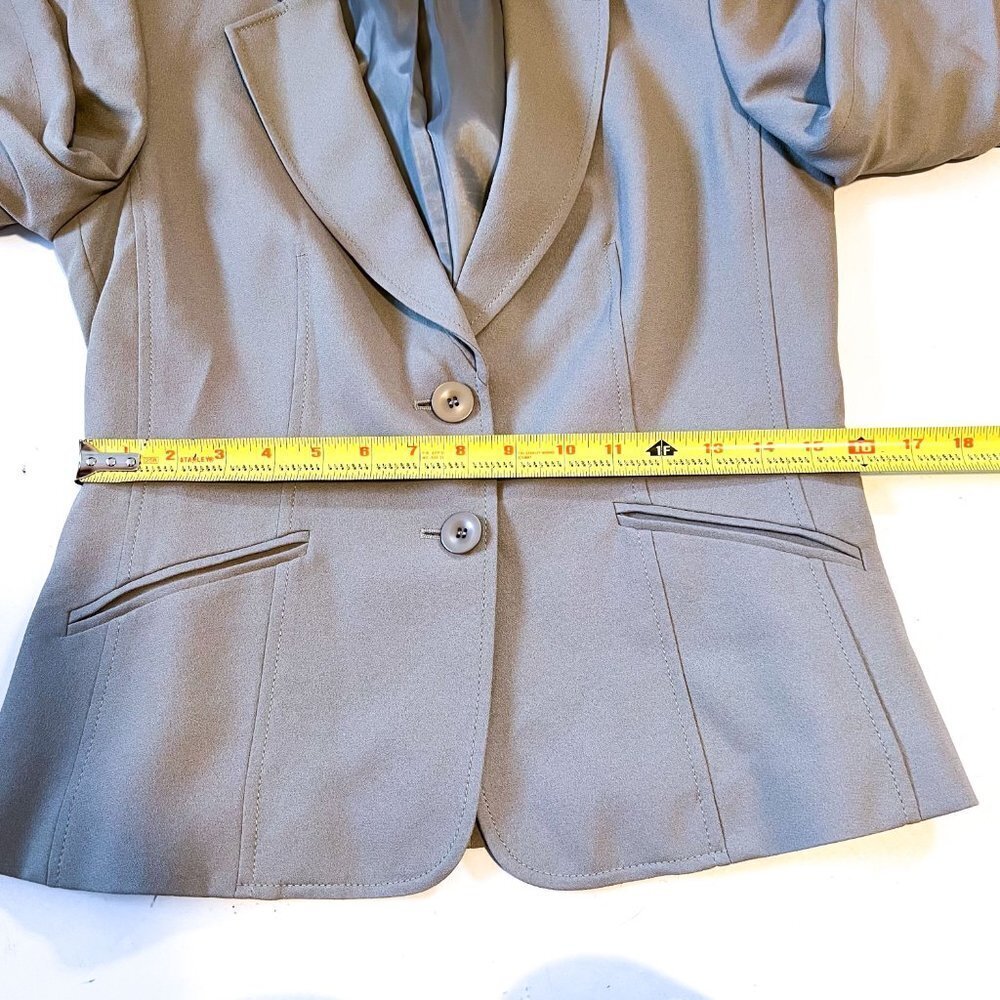 Vintage Talbots Classic Fitted Tan/Beige BlazerJacket Size 4 - Picture 9 of 11